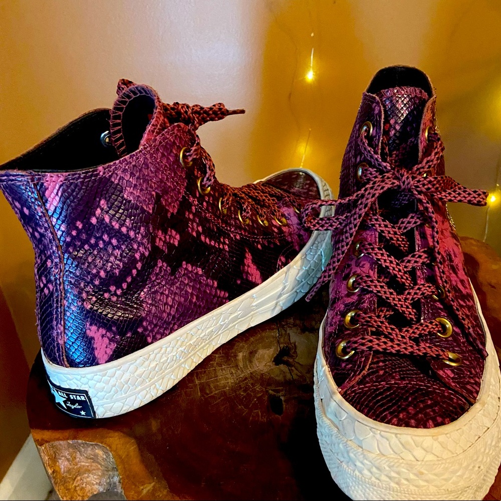 Rare Chuck Taylor High Top